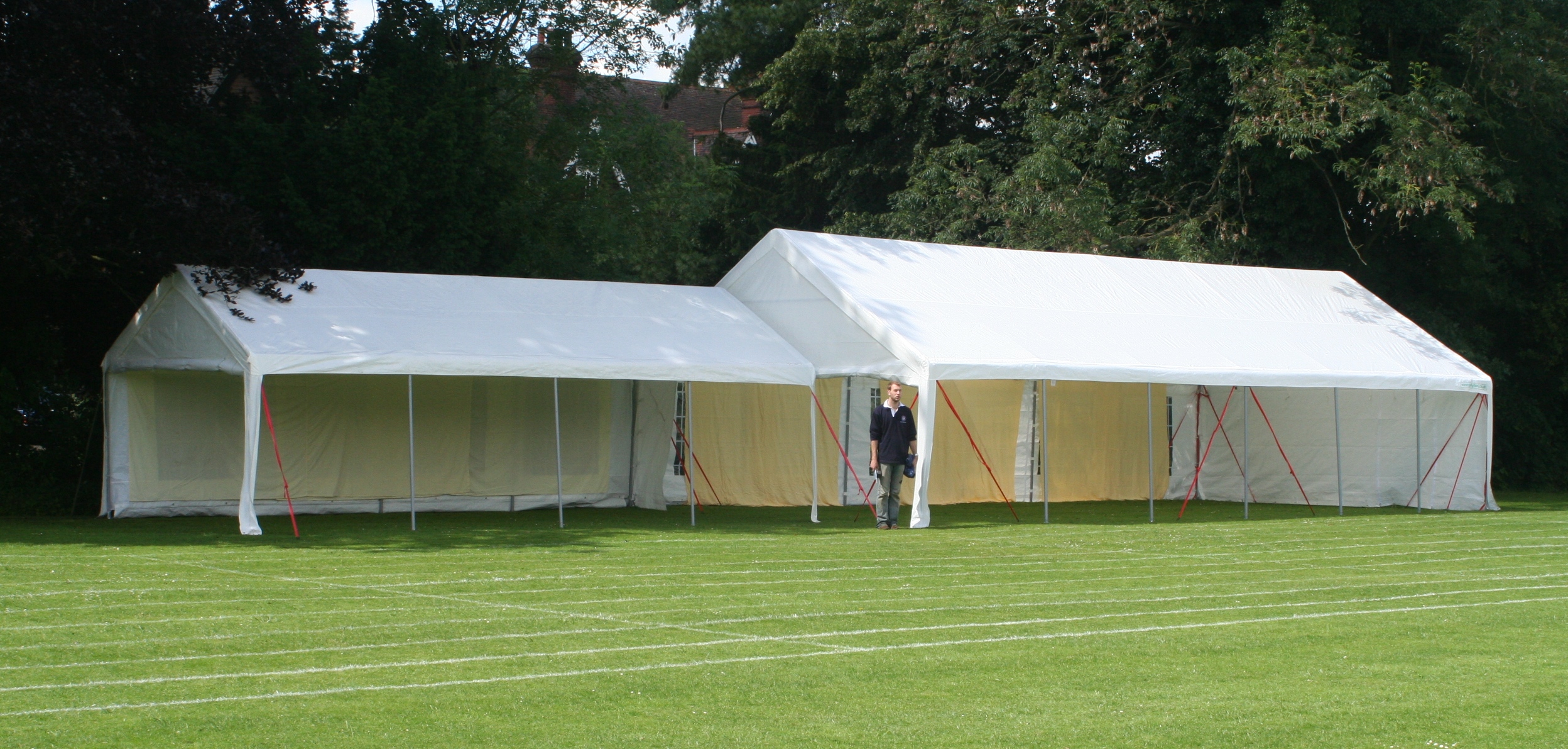 אוהל גדול להשכרה לאירועים